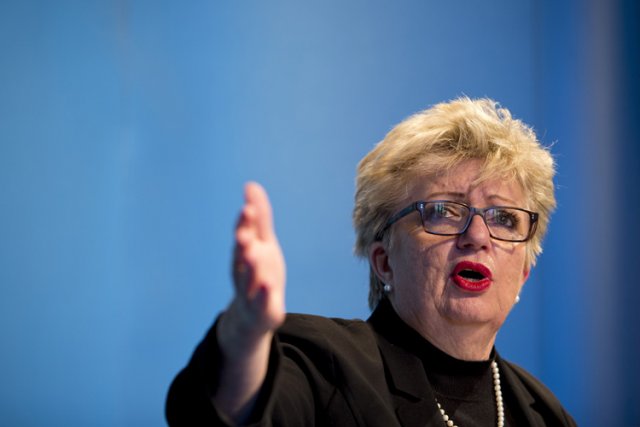 Feature image 814887-nouvelle-formule-proposee-ministre-immigration