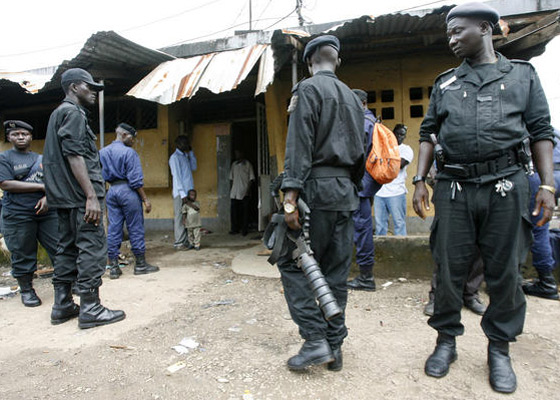 guinea-police-560