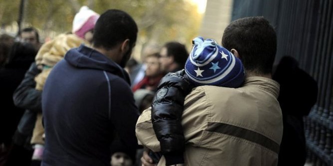 le-gouvernement-devoile-mercredi-en-plein-ete-deux-projets_985819_667x333