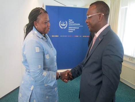 Feature image Le Général Sékouba Konaté et Fatou Bensouda