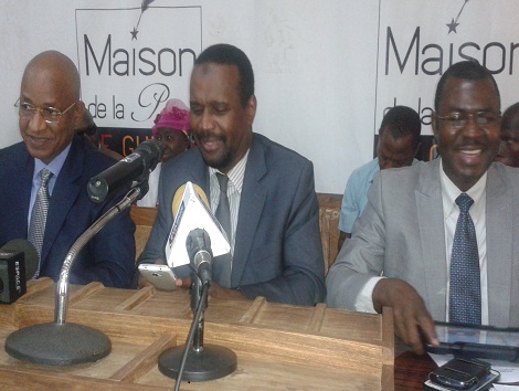 Cellou Dalein Diallo (UFDG), Aboubacar Sylla (UFC) et Dr Faya Milimono (BL)   Photo- Africaguinee.com