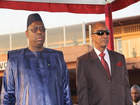 Les présidents Macky Sall et Alpha Condé à Conakry