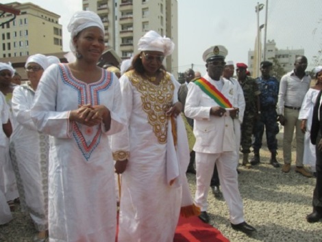La Première Dame de Guinée en compagnie de Mme Kadija Bah    Photo-Africaguinee.com