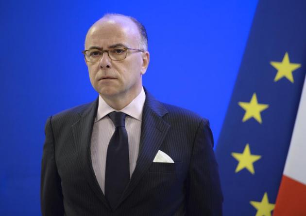 AFP/AFP/Archives - Bernard Cazeneuve, ministre de l'Intérieur, le 21 avril 2015 à la gare du Nord à Paris