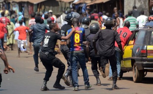 la_police_guineenne_en_action