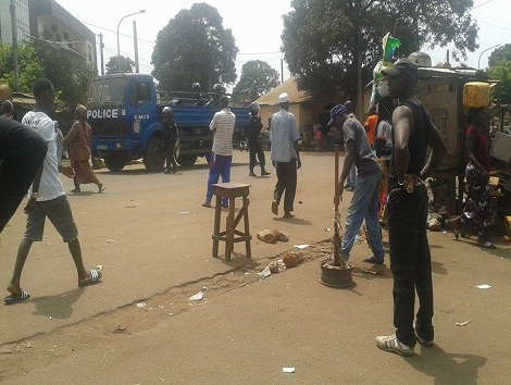 Feature image Accrochages entre forces de l'ordre et manifestants à Matam Photo Africaguinee