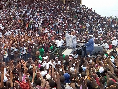 Feature image Cellou Dalein Diallo au stade de Labé