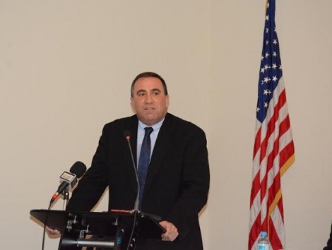 Alexander Laskaris, L'Ambassadeur des Etats-Unis en Guinée