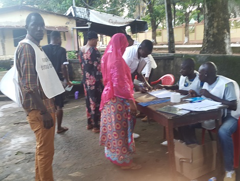 Un bureau de vote à Dixinn   Photo-Africaguinee.com