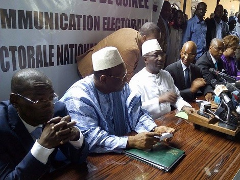 Feature image Les setp candidats lors de la conférence de presse Photo-Africaguinee.com