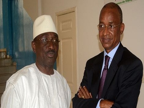 SIDYA TOURE (G) CEELOU DALEIN DIALLO (D)