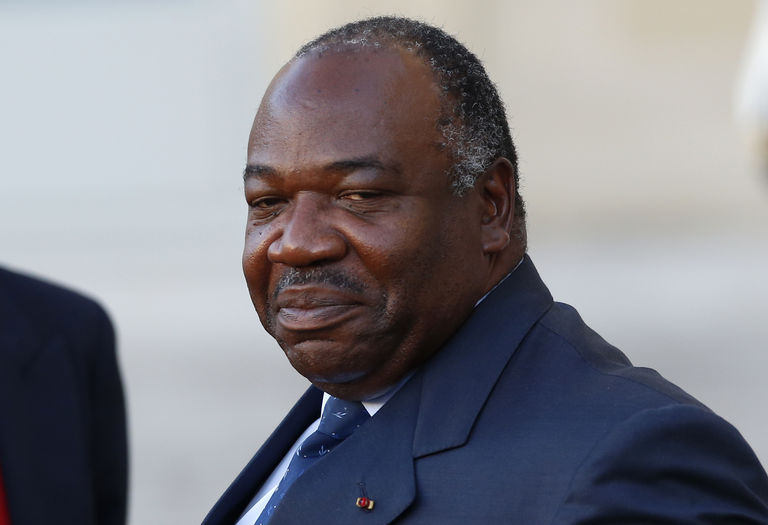 4876228_6_17c5_le-president-gabonais-ali-bongo-a-paris-lors_f37ee17c53e93b7a5c97cff6cc5e65da