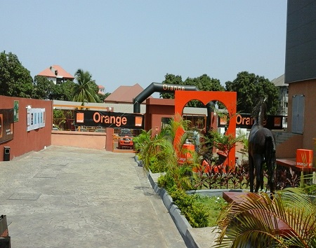 facade_boutik_orange_prima_center