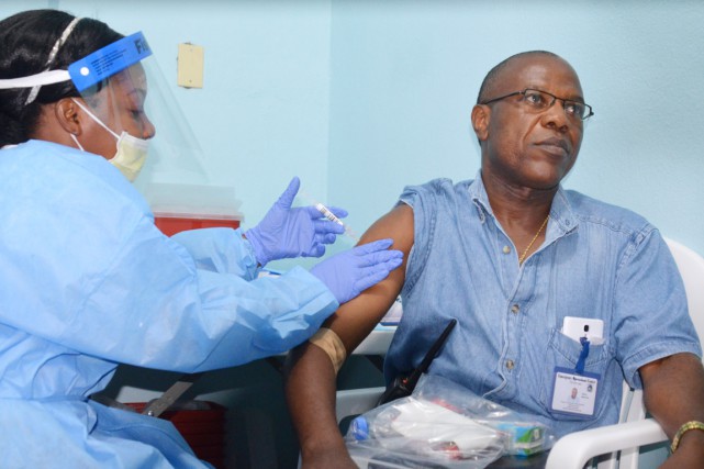 Feature image 1039883-deux-vaccins-plus-avances-contre