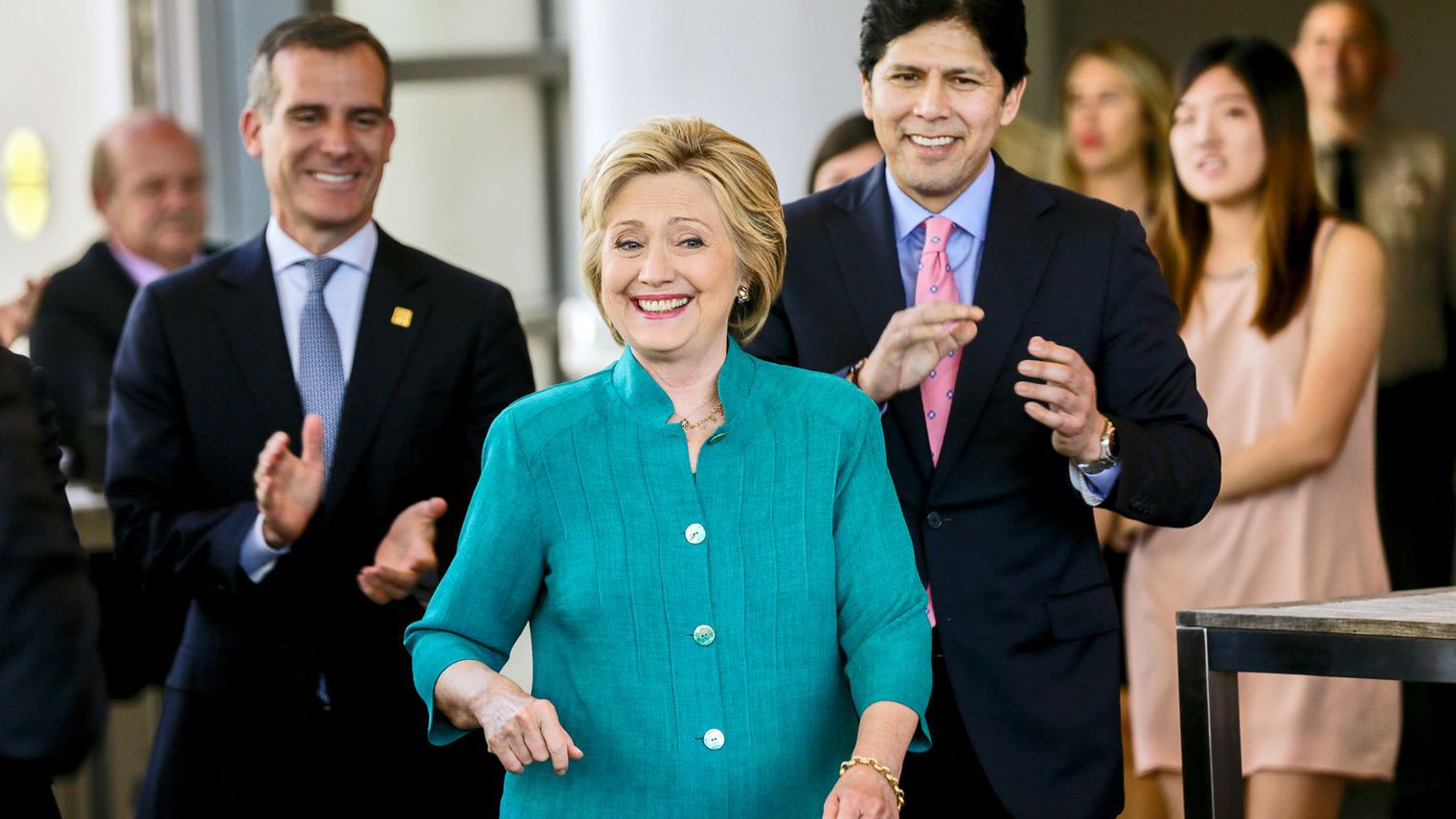 Feature image hillary-clinton-le-4-juin-2016-a-sylmar-en-californie_5610209
