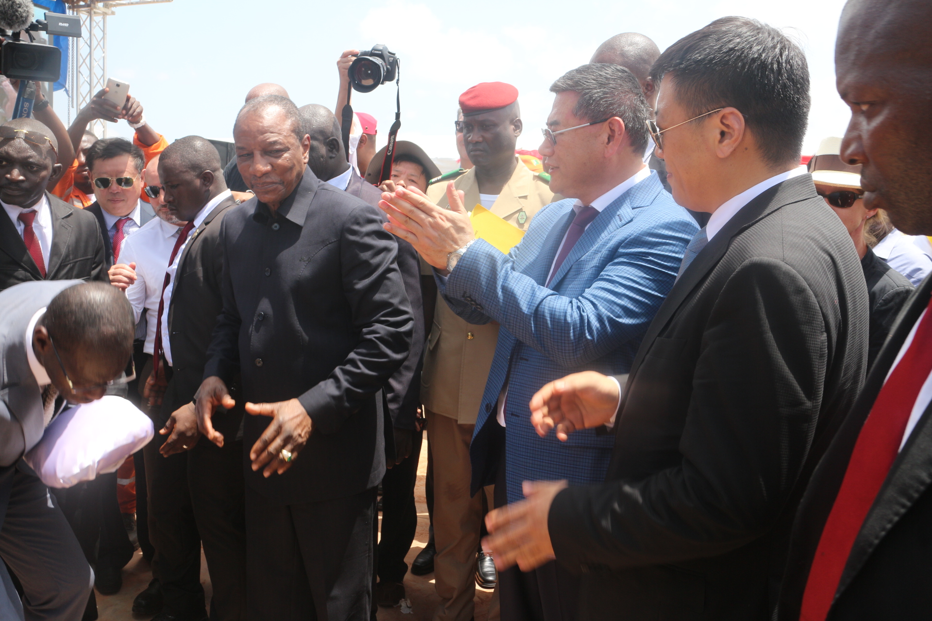 Feature image Alpha Condé, a l'inauguration du Port de Dapilon, Photo Boubacar Diallo Africaguinee.com, octobre 2016