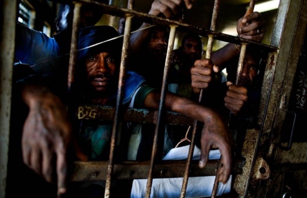 Feature image prisonniers