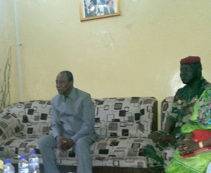 Feature image Alpha Condé au domicile privé de Baidy Aribot à Conakry