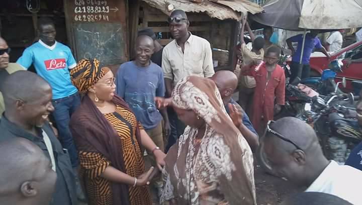 Feature image Hadja Halimatou Diallo à la casse de Conakry