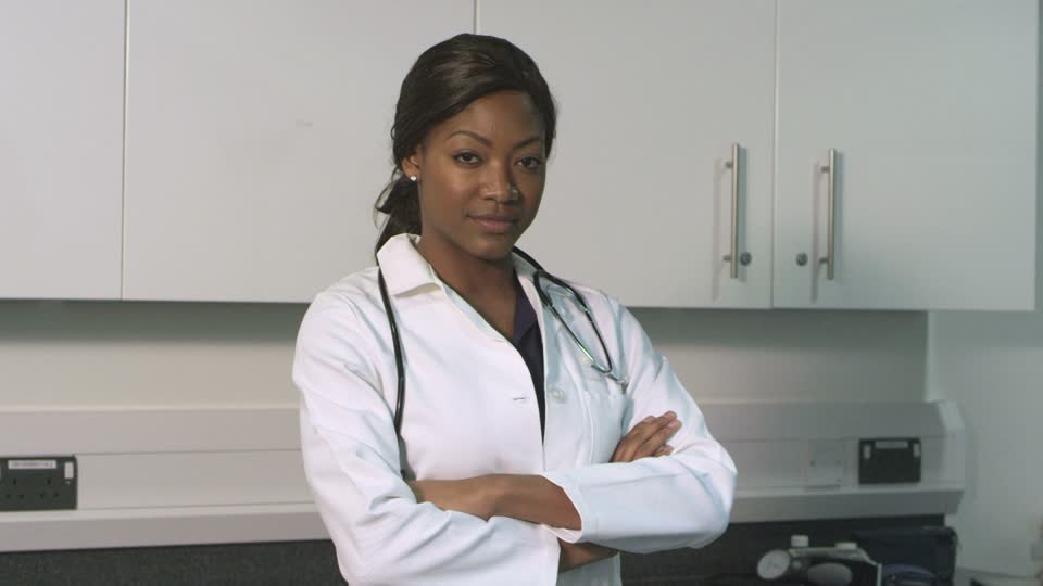 Feature image Une femme médecin en Afrique-Image d'illustration