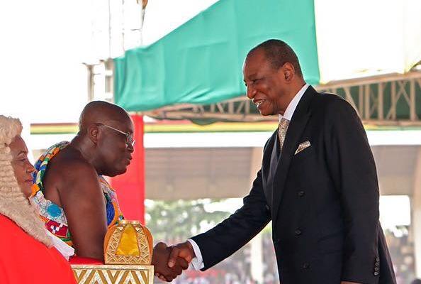 Le nouvel président ghanéen Nana Akufo-Addo et Alpha Condé