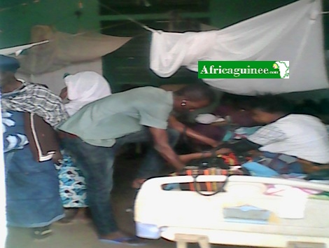 Des patients pris en charge à l'hôpital de Mamou