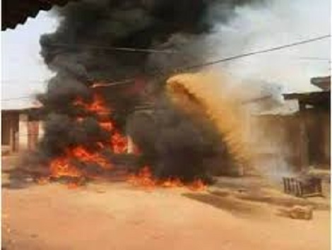 Feature image Image d'archive violences à Boké