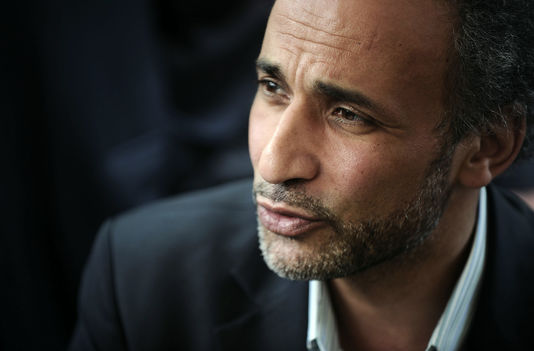 Feature image 5203986_6_ffe1_vendredi-soir-tariq-ramadan-n-avait-pas_b173f4dca4d6c6e1974d3fde9284ce36