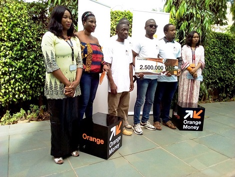 Feature image remise_cheque_orange