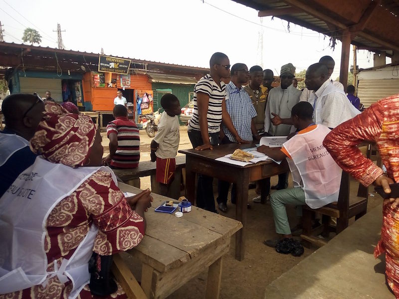 27785629_2093516827560884_1770440224_o