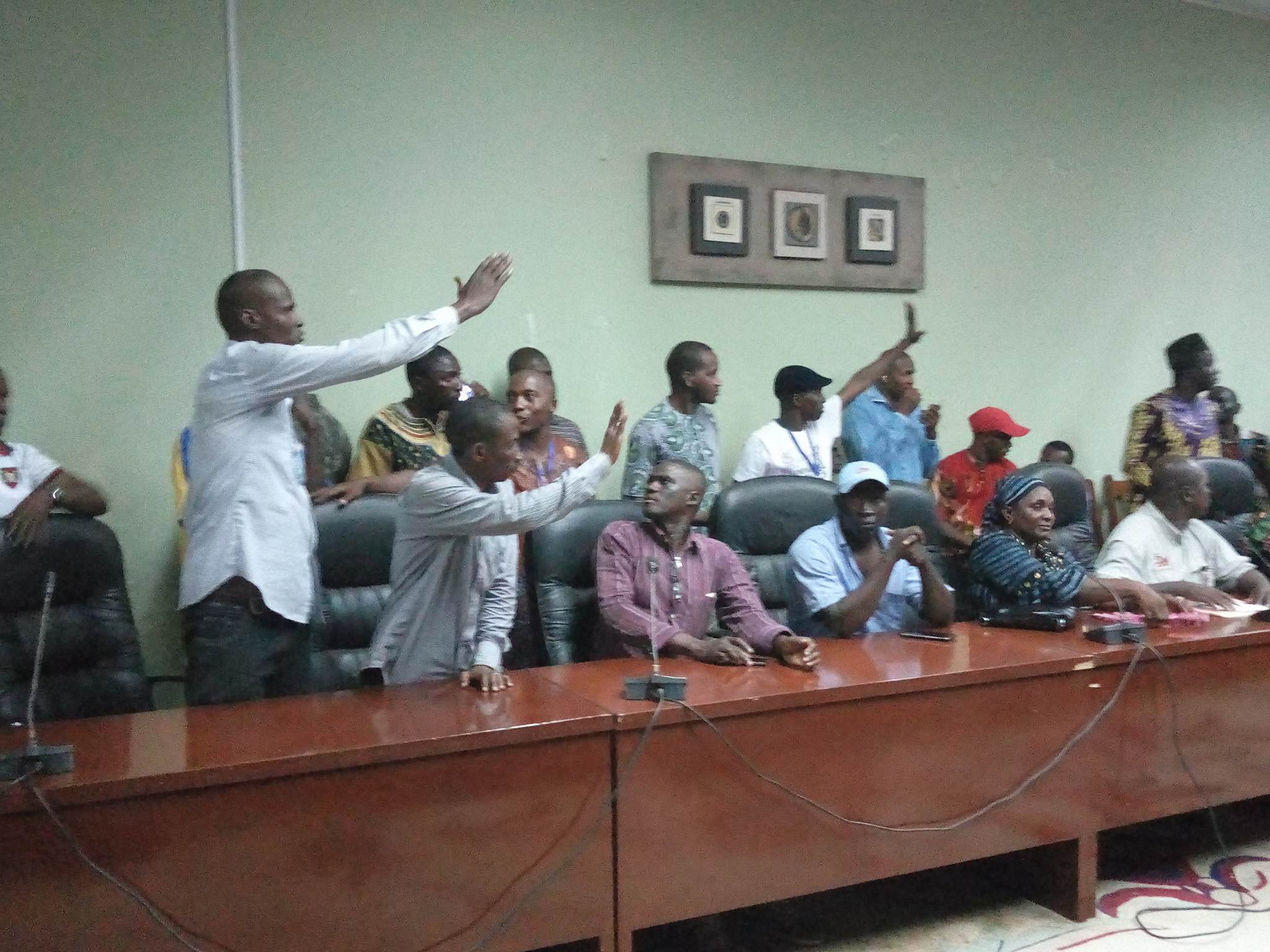 Des syndicalistes au Palais du peuple de Conakry