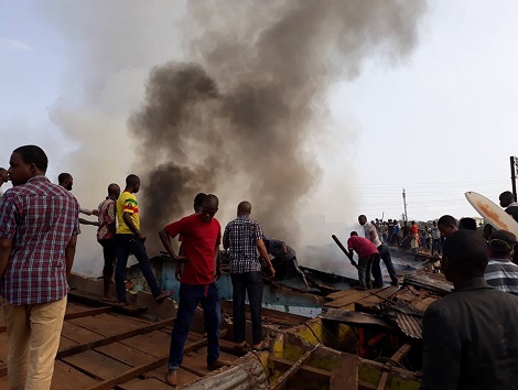 Incendie au marché Entag à Conakry