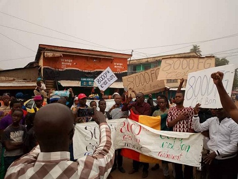 Manifestation de la société civile contre la hausse du prix du carburant à Kindia