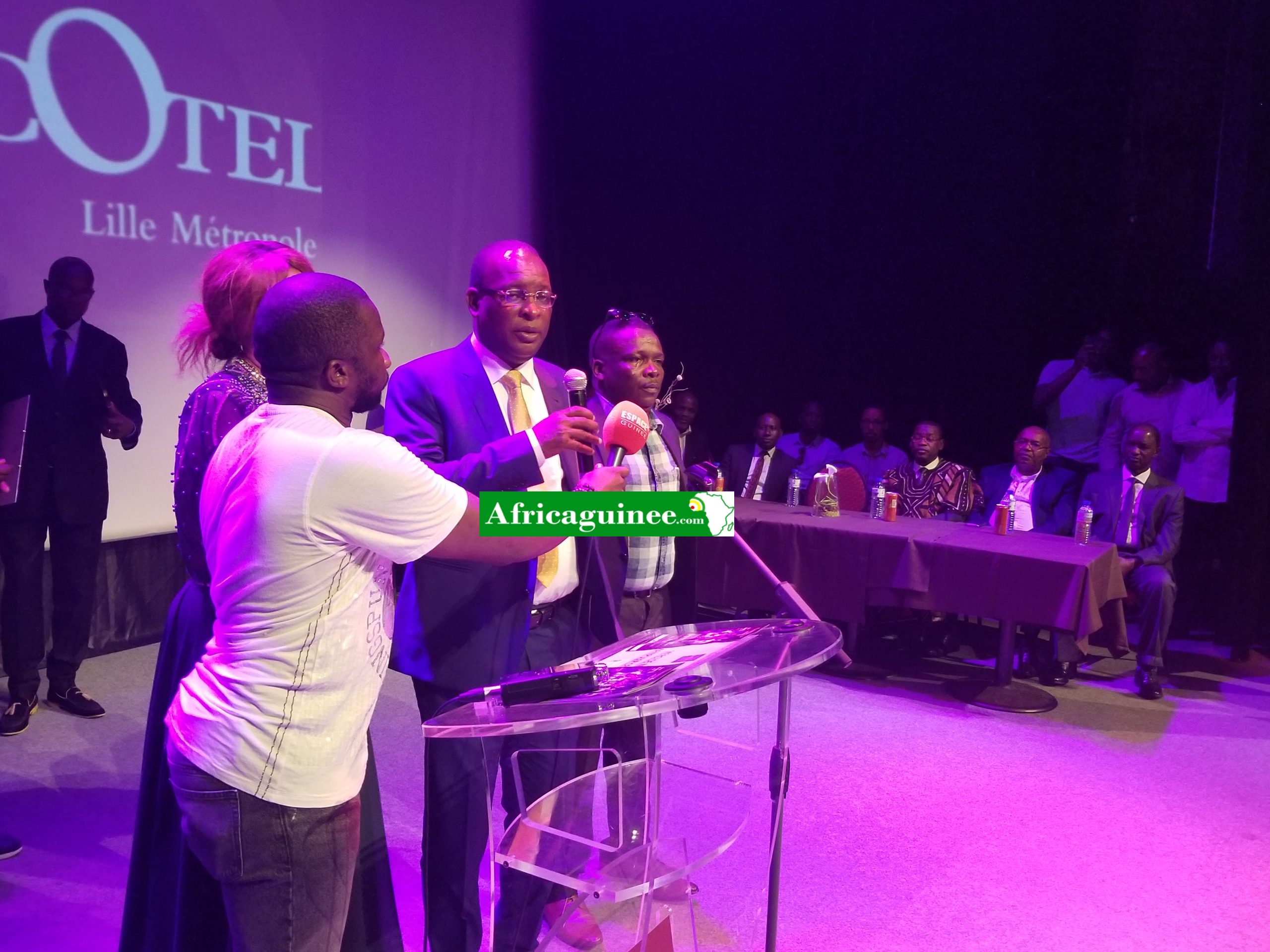 Feature image Le Général Sékouba Konaté devant ses compatriotes à Lille