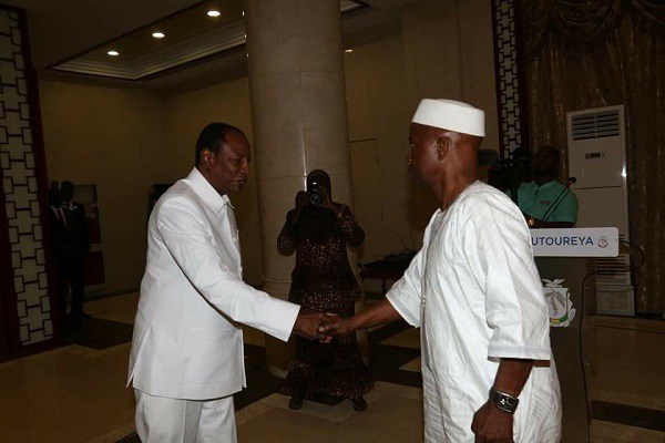 Feature image Le Président guinéen, Alpha Condé et le Syndicaliste Aoubcar Soumah au Palais Sékhoutouréa