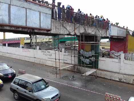 Passerelle de Gbessia, image d'archive