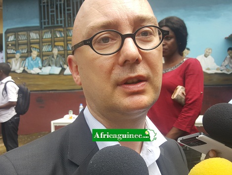 Feature image Laurent Correau, journaliste à RFI