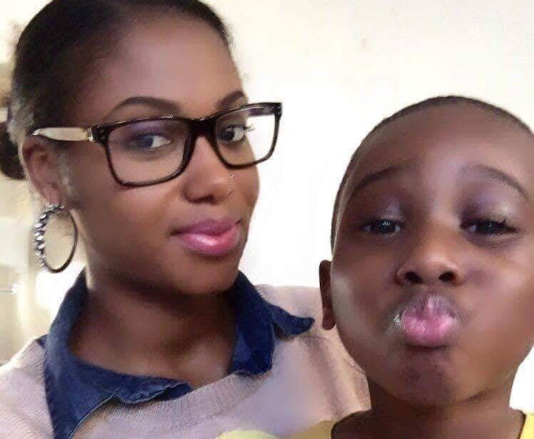 Feature image Mohamed Barrak Diallo et sa mère Hawa Keita-Africaguinee.com