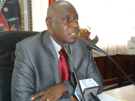Le gouverneur de la Banque Centrale, Loucény Nabé-Africaguinee.com