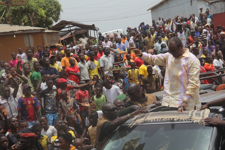 Alpha Condé lors d'une tournée en Haute Guinée