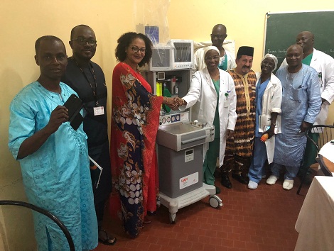 Remise de don de la fondation Orange Guinée
