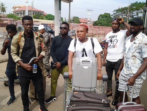 Feature image artistes_ivoiriens_aeroport