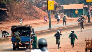 Des heurts entre entre gendarmes et manifestants à Conakry