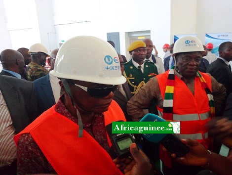Feature image Les Présidents guinéen et Zimbabwéen, Alpha Condé et Emerson Mnangagwa sur le complexe Kaléta- Souapiti