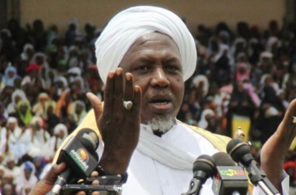 Feature image L'imam Mahmoud Dicko a appelé le gouvernement malien a renoncer à l'élaboration du manuel, conçu avec l'appui financier des Pays-Bas, et qui comportait un chapitre intitulé «orientation sexuelle.»