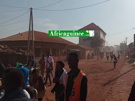 Feature image Des élèves manifestent à Labé