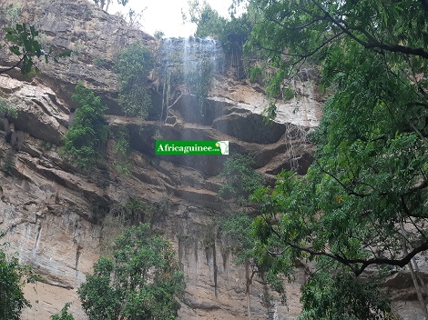 Site touristique "Voile de la Mariée" à Kindia