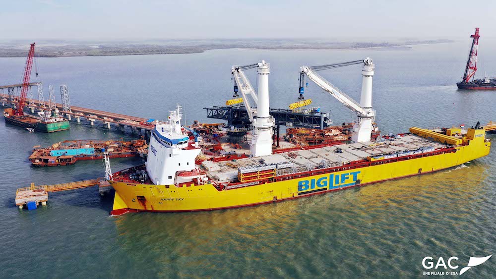 photo_barge_loader