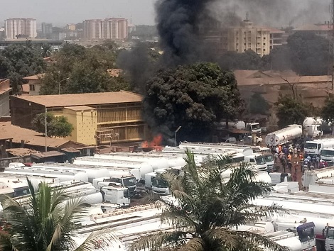 kaloum_incendie