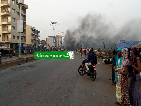 Manifestation sur l'axe, image d'archive